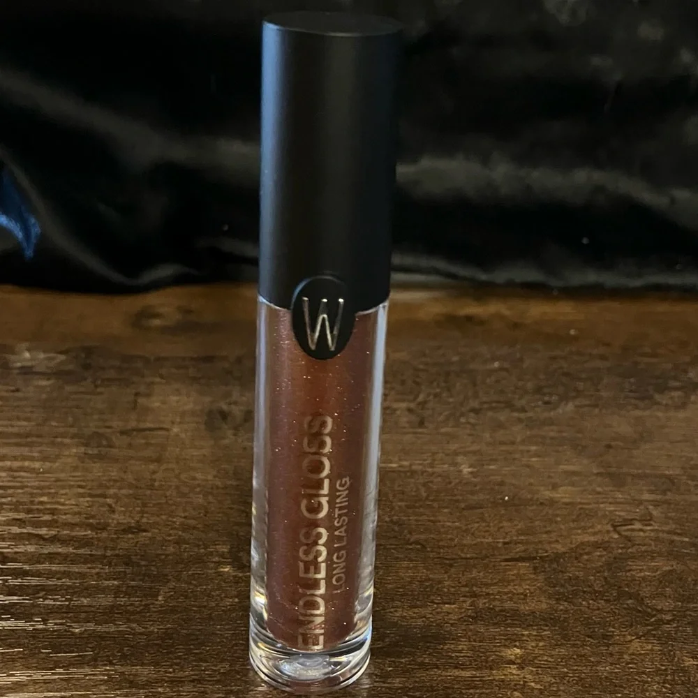 Wycon Cosmetics Endless Gloss Lip Gloss #18 Queen. B. NWT